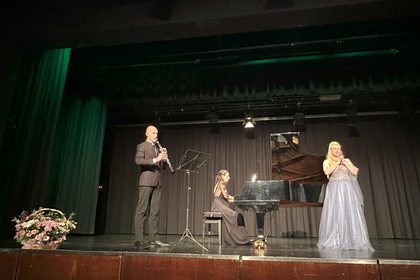 Bulgarische Musik erleuchtet Frankfurt bei einem festlichen Konzertabend